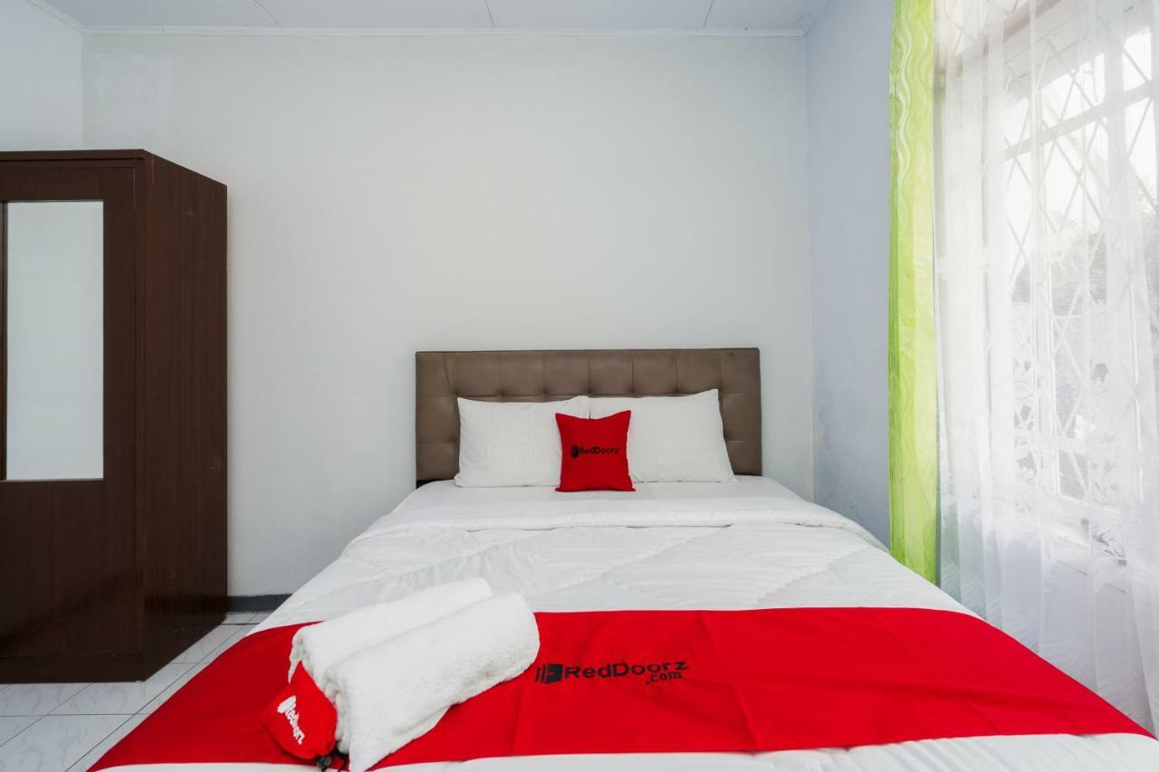 RedDoorz Syariah near RSUD Cimacan Bogor Zewnętrze zdjęcie